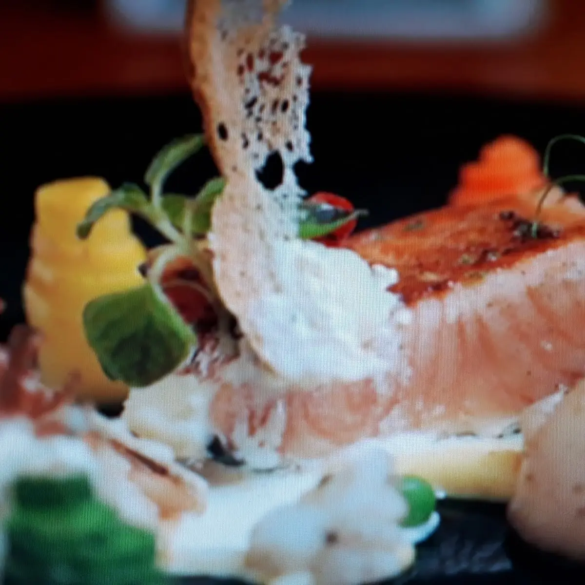 Med Lachsfilet In Limettenespuma