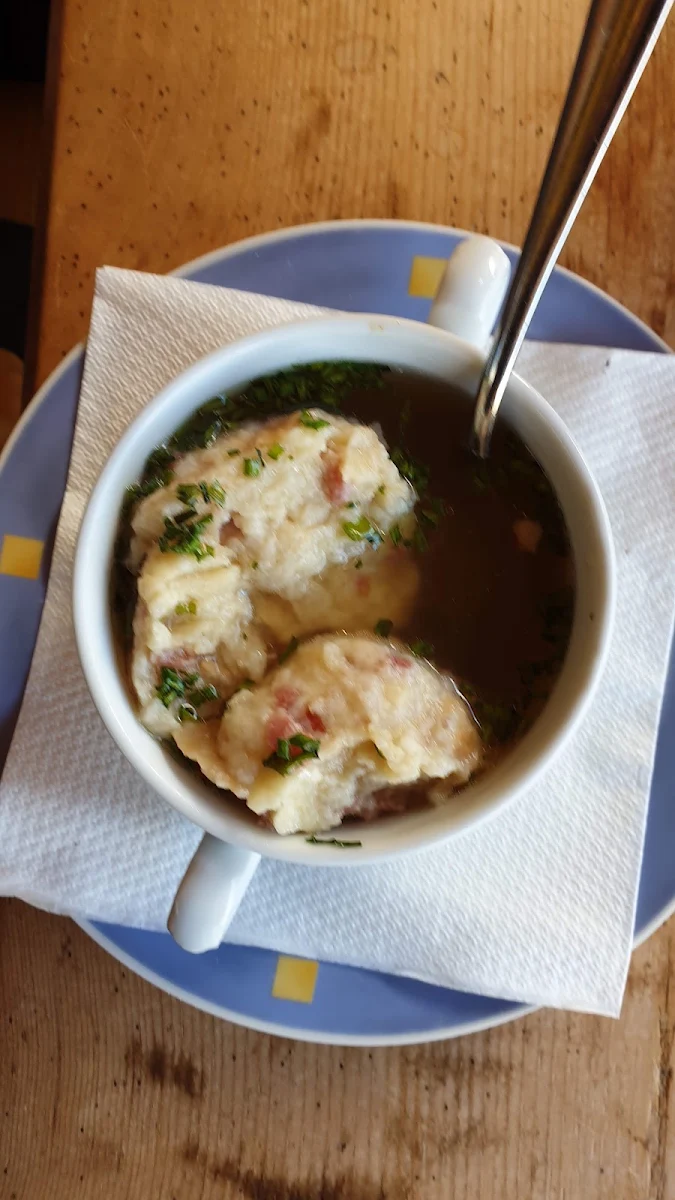 Speckknödelsuppe