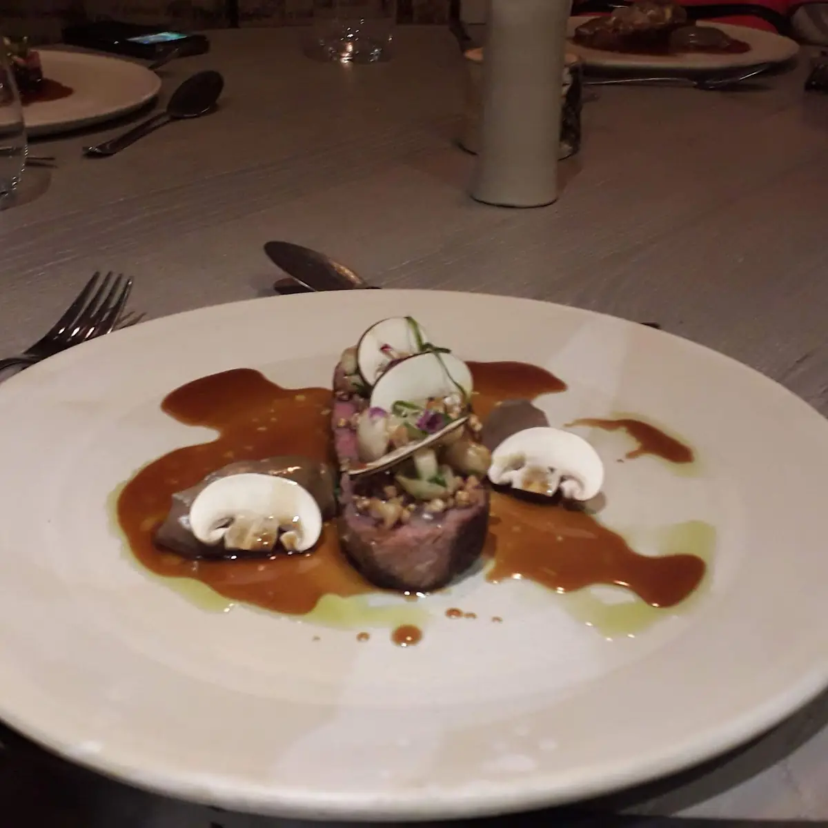 Carne Con Salsa de Champiñones