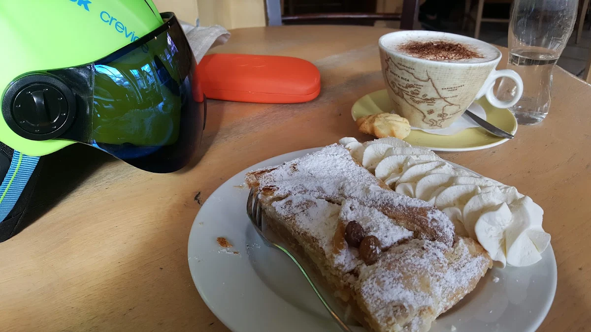 Apple Strudel