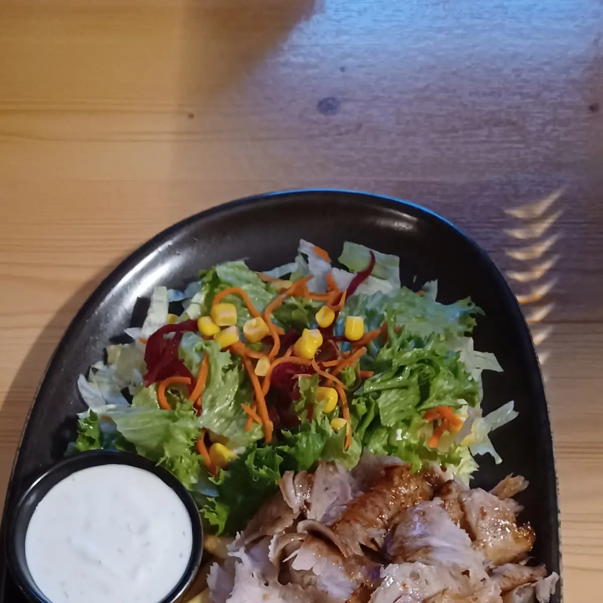 Patat Kebab En Salade