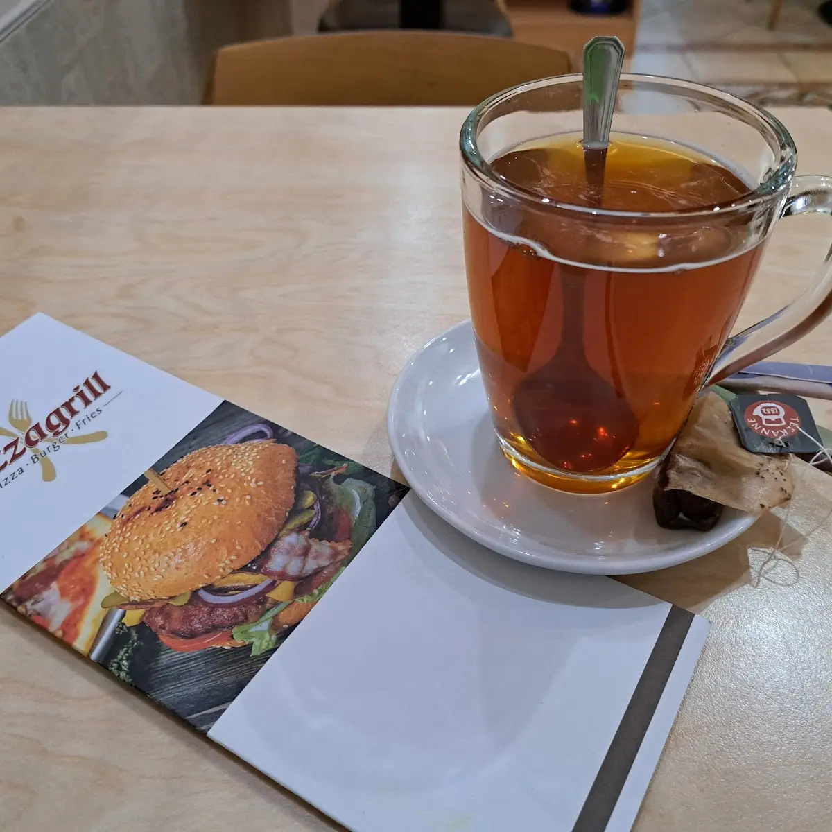 Tee