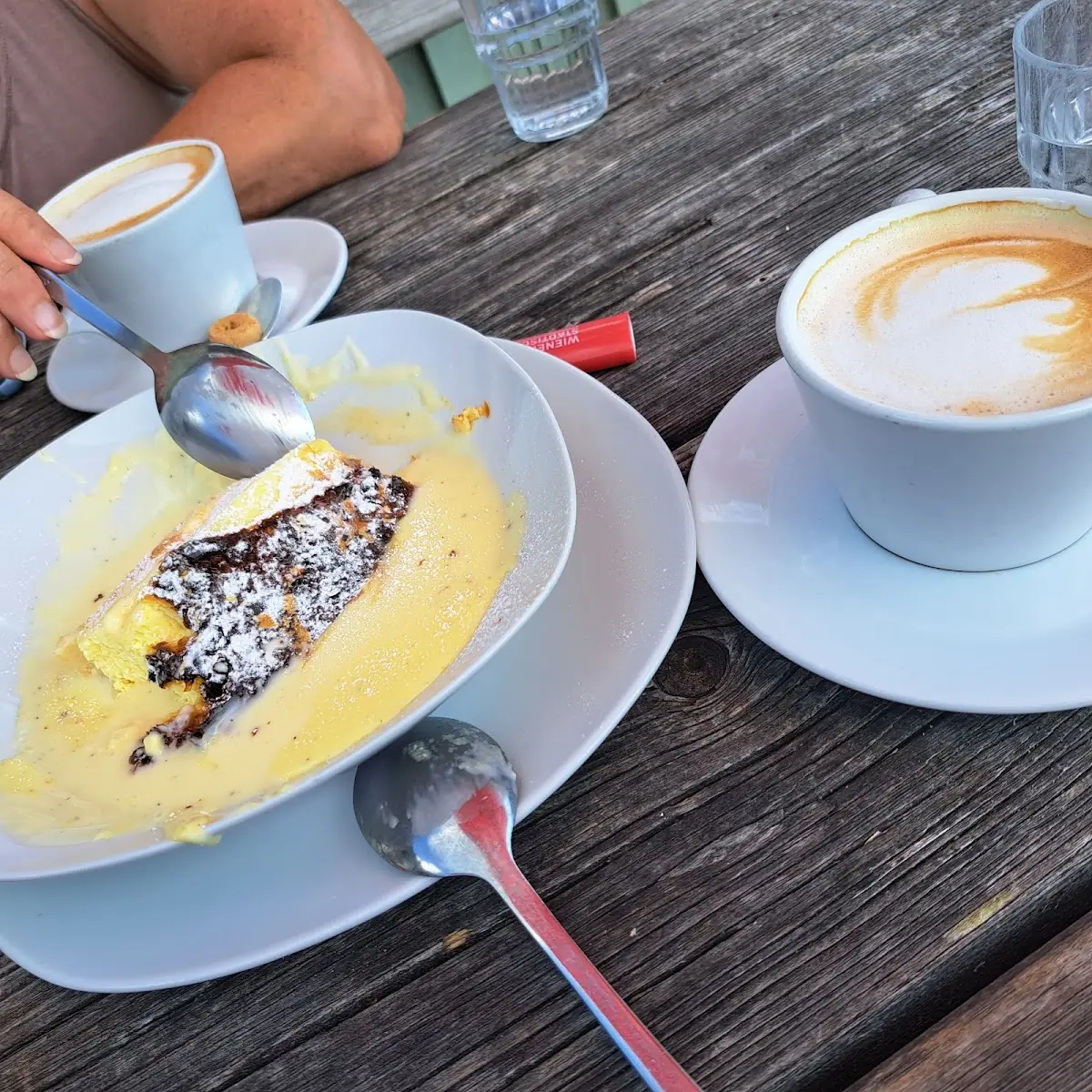 Milchrahmstrudel Mit Vanillesauce