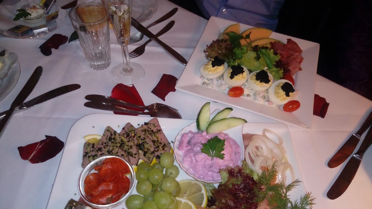 Kremel Dinner