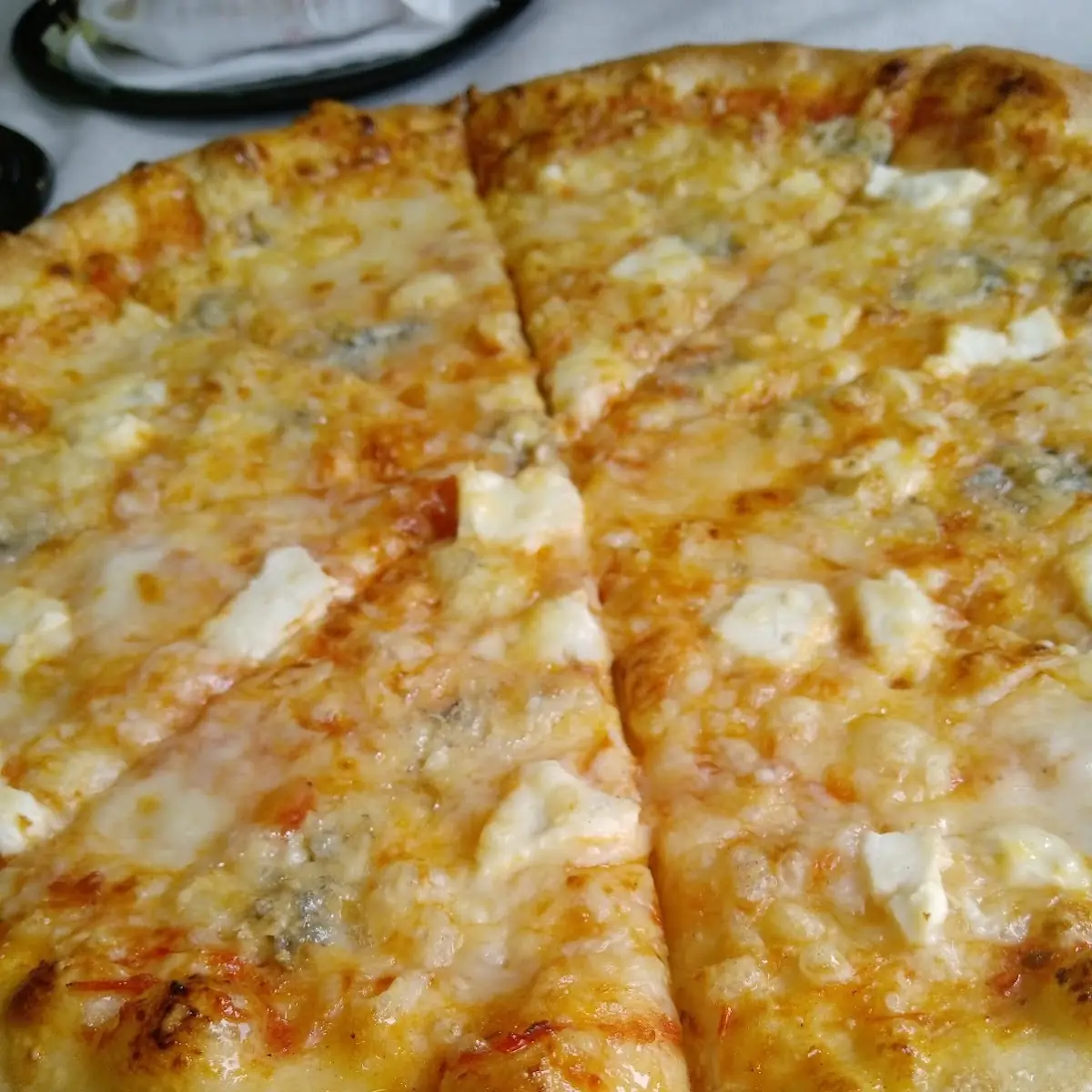 Pizza Al Quattro Formaggi