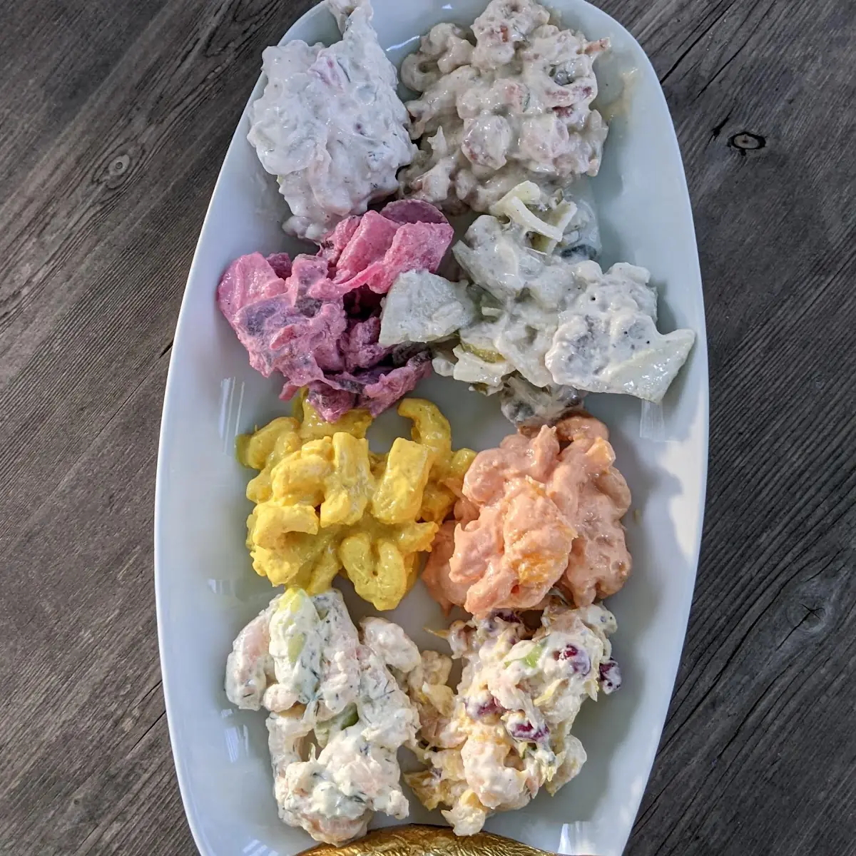 Gemischter Fischsalatteller Für Die Eat The World -Tour