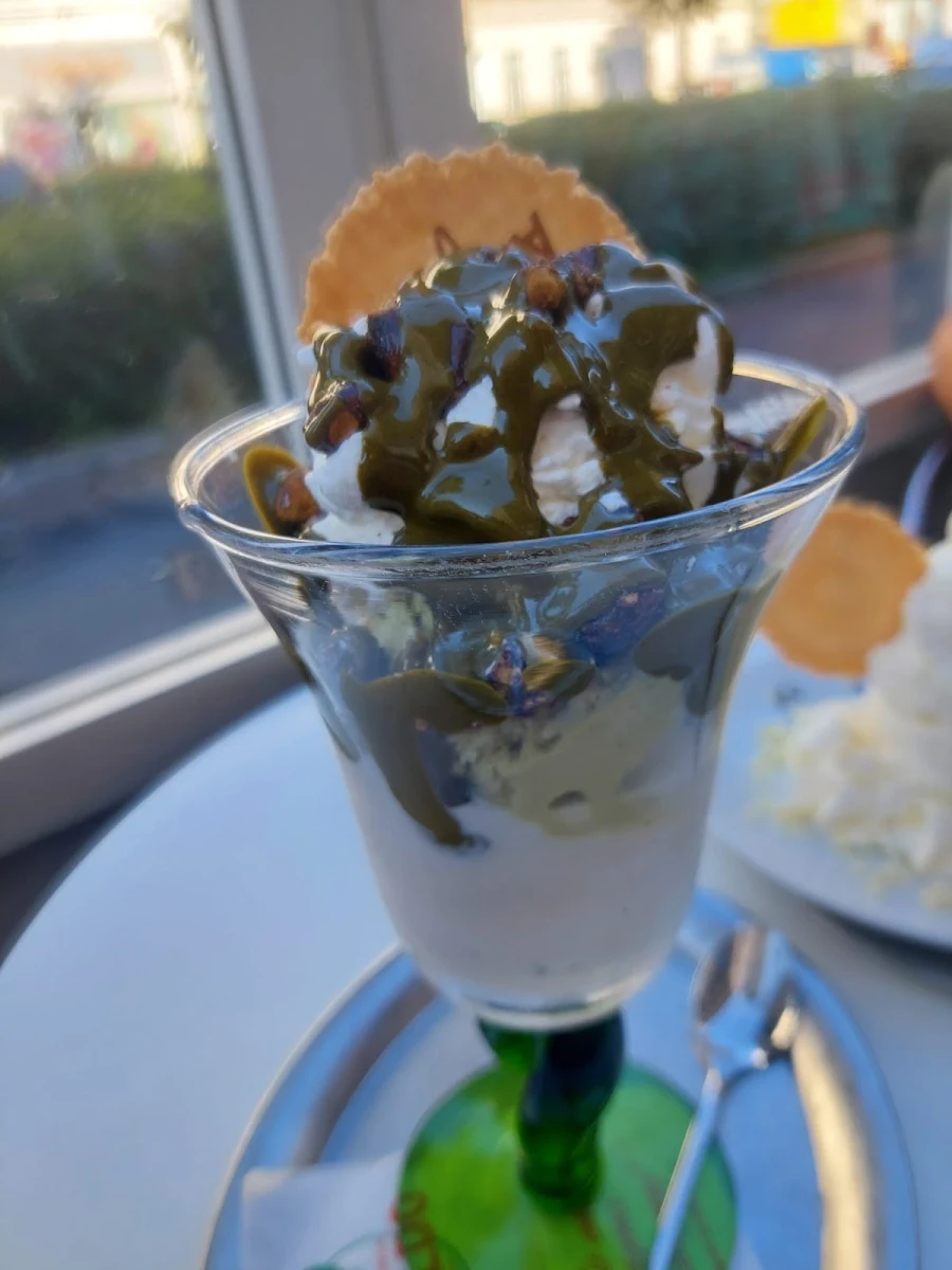 Pistazienbecher
