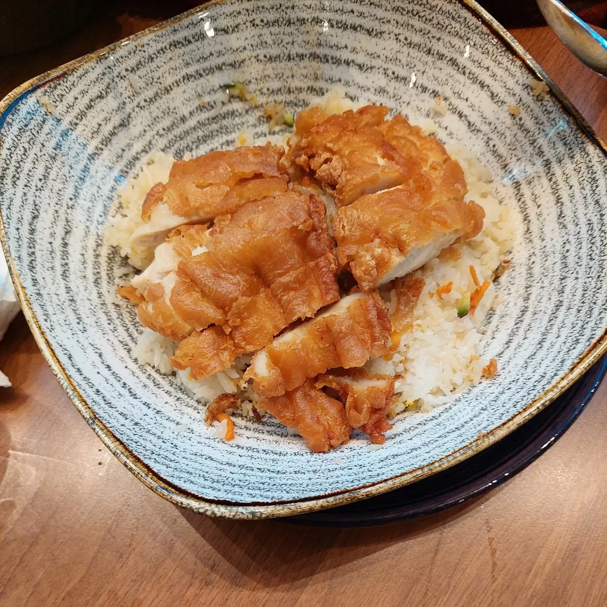 Knuspriges Huhn Mit Nudeln