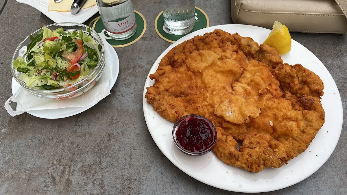 Wiener Schnitzel Met Friet