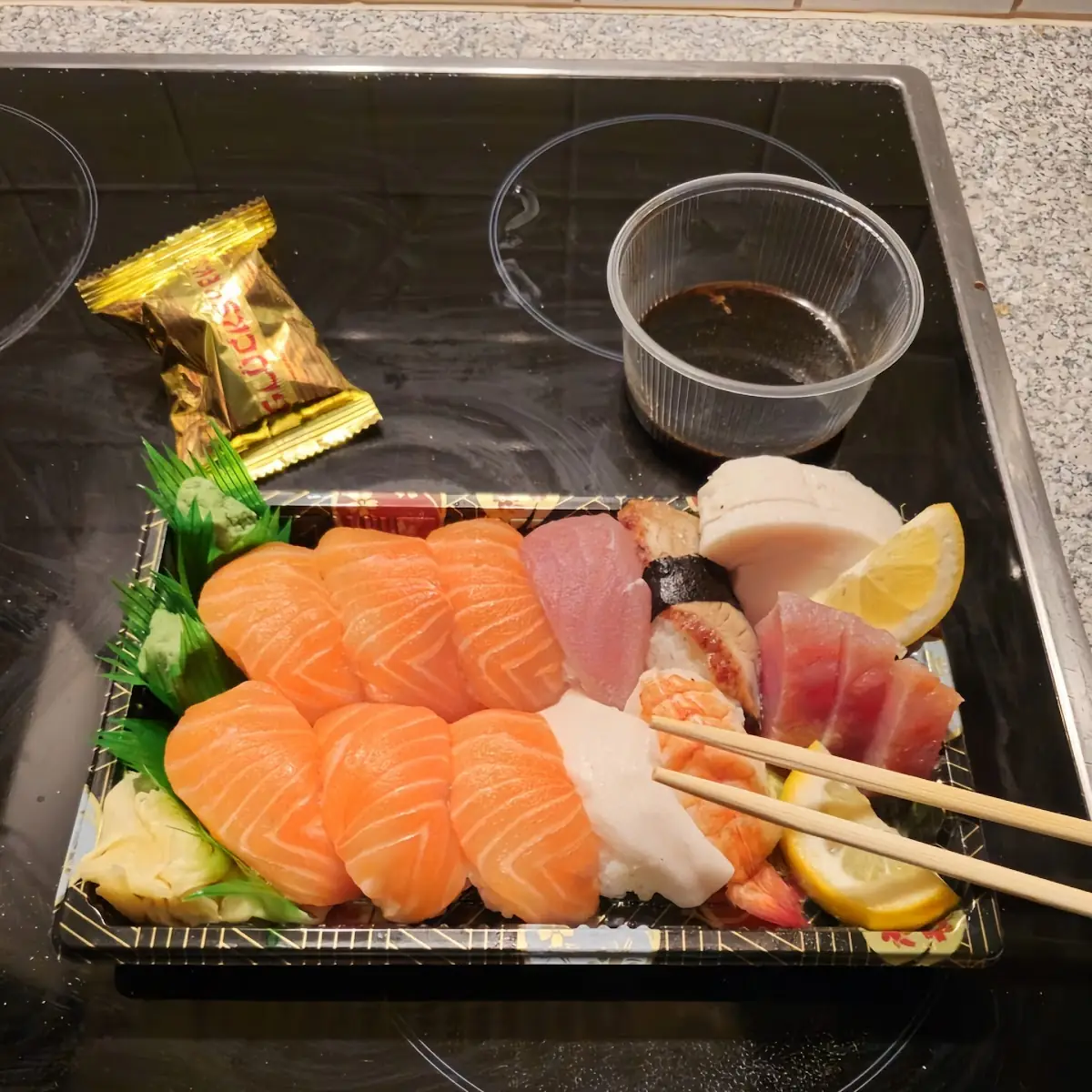 Sushi Sashimi Combo