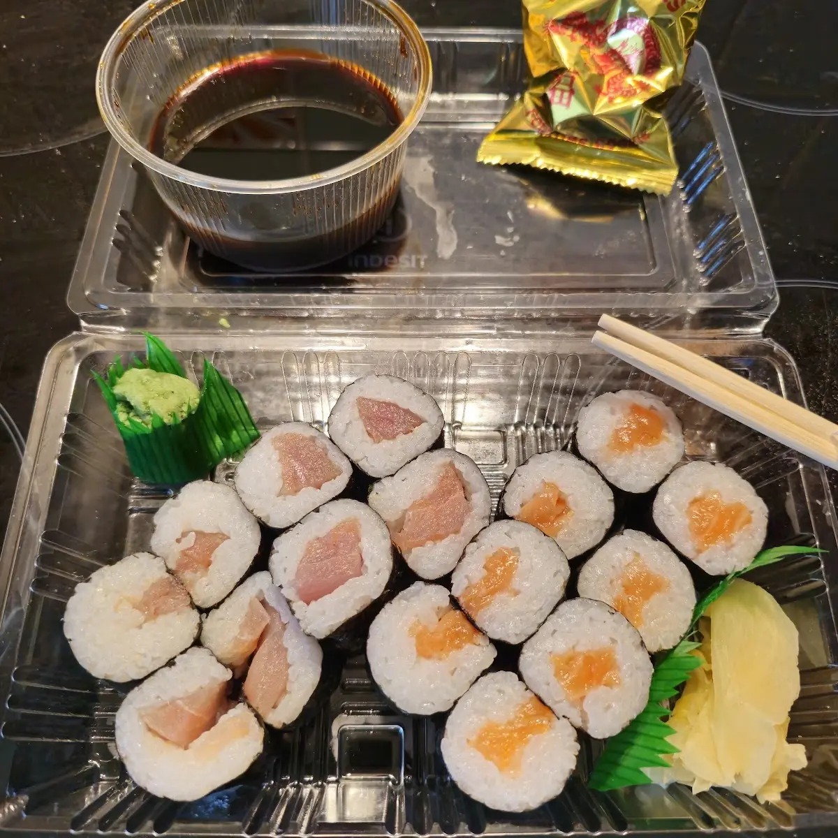 Thunfisch Und Lachs Maki