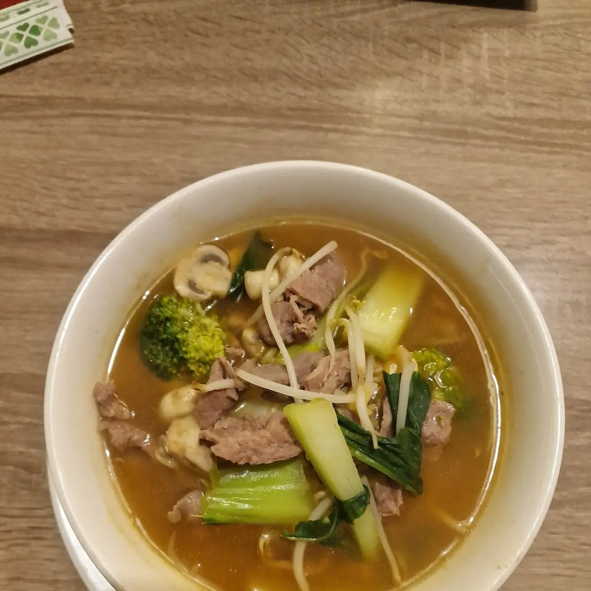 Ramen-nudelsuppe Mit Rindfleisch