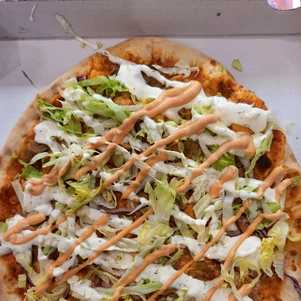 Familien-Pizza Tonno