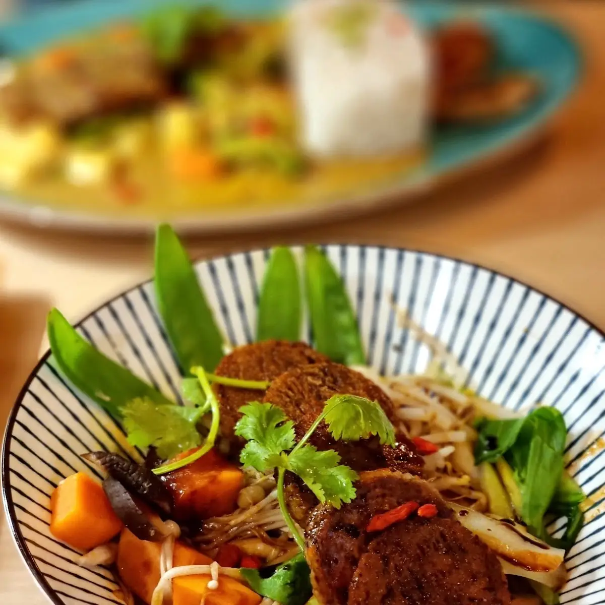 Vegane Mellow Mushrooms Bowl Mit Seitan