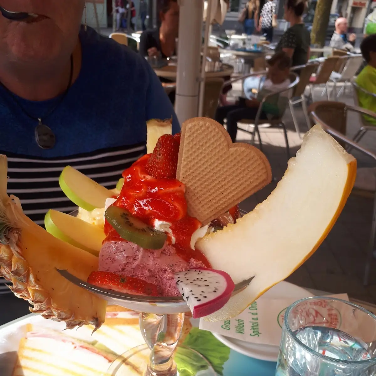 Früchtebecher
