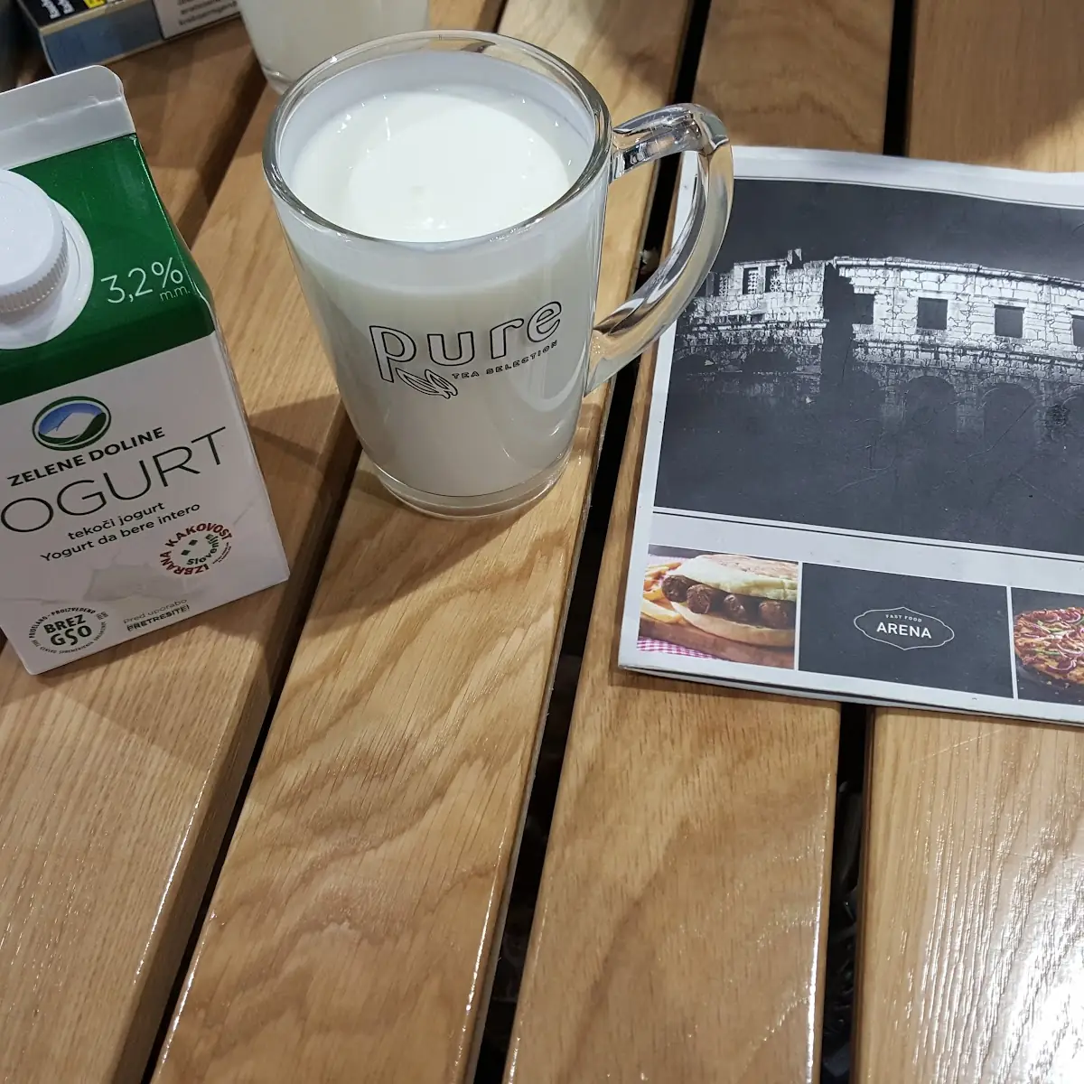 Joguhrt Drink, Arena