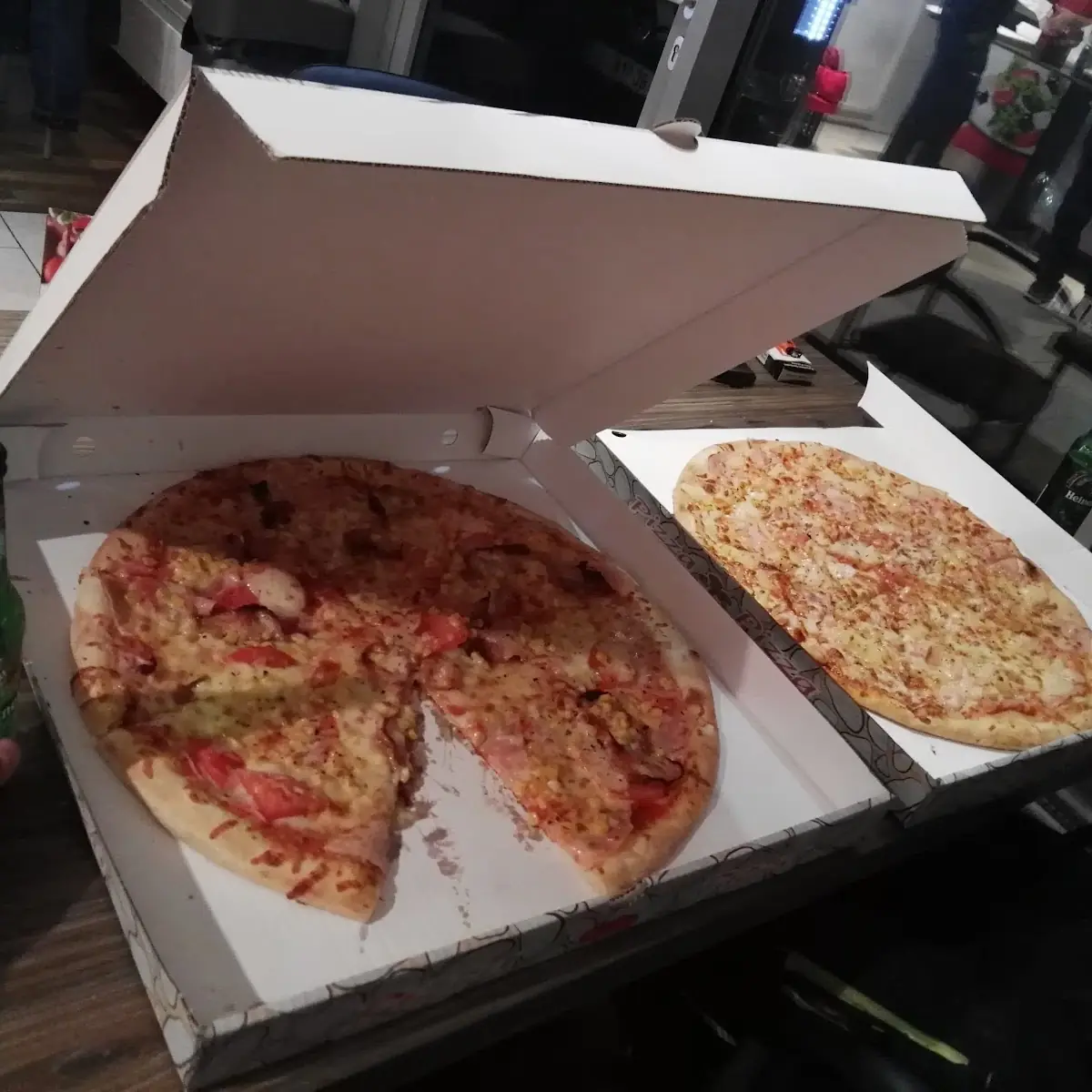 Familienpizza