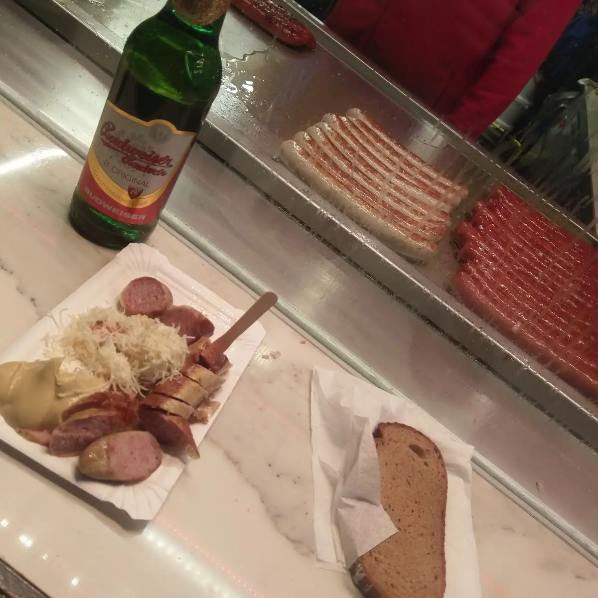 Bratwurst Mit Brot