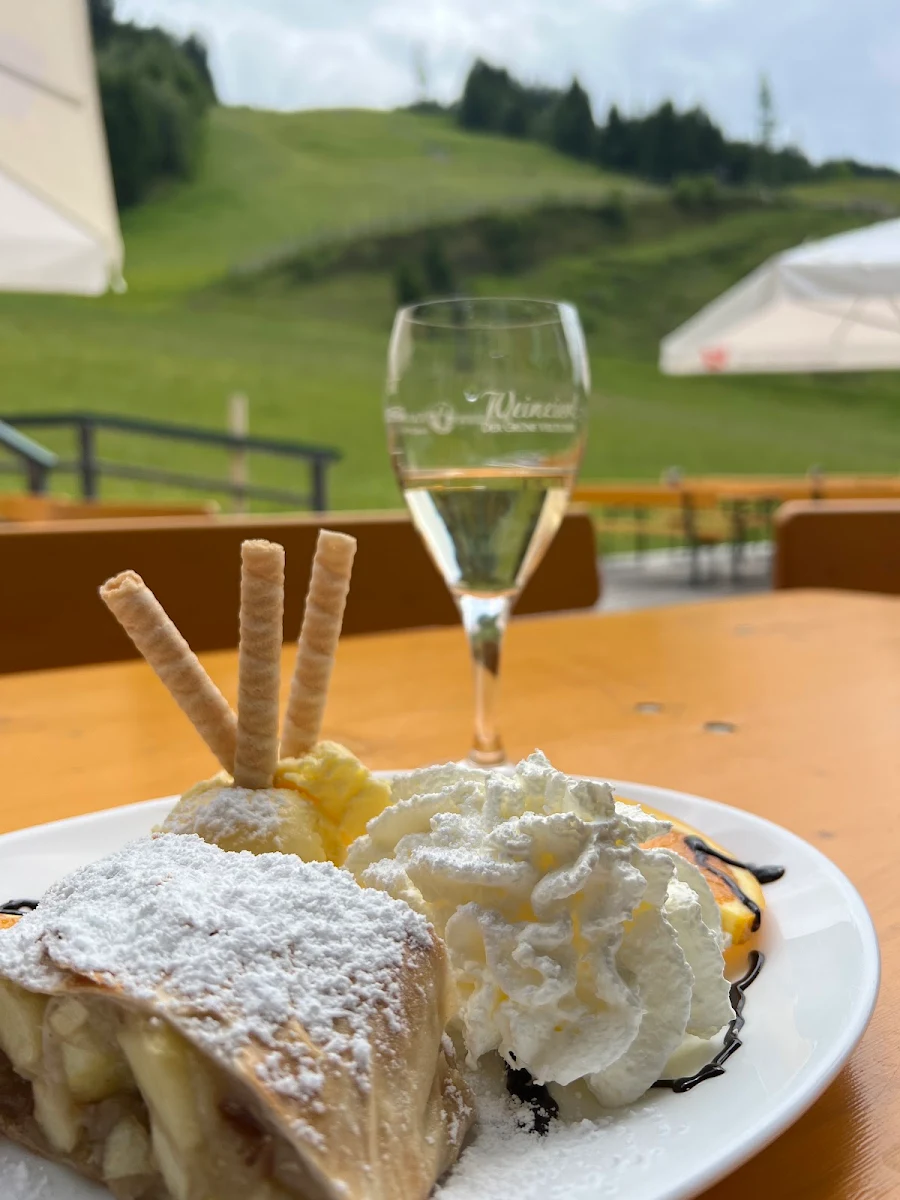 Topfenstrudel