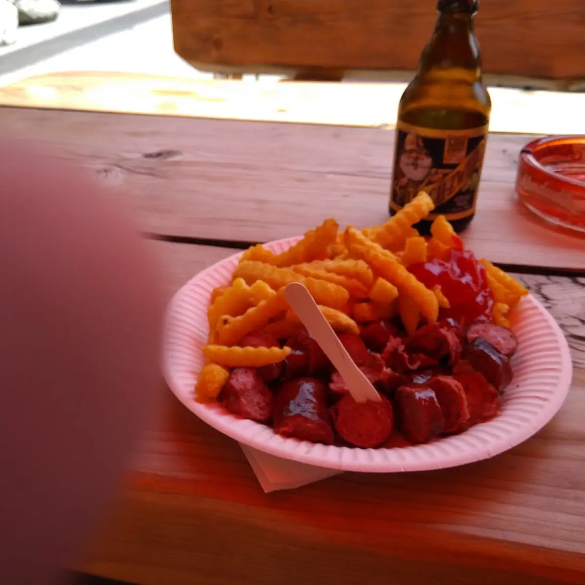Wurst Mit Pommes