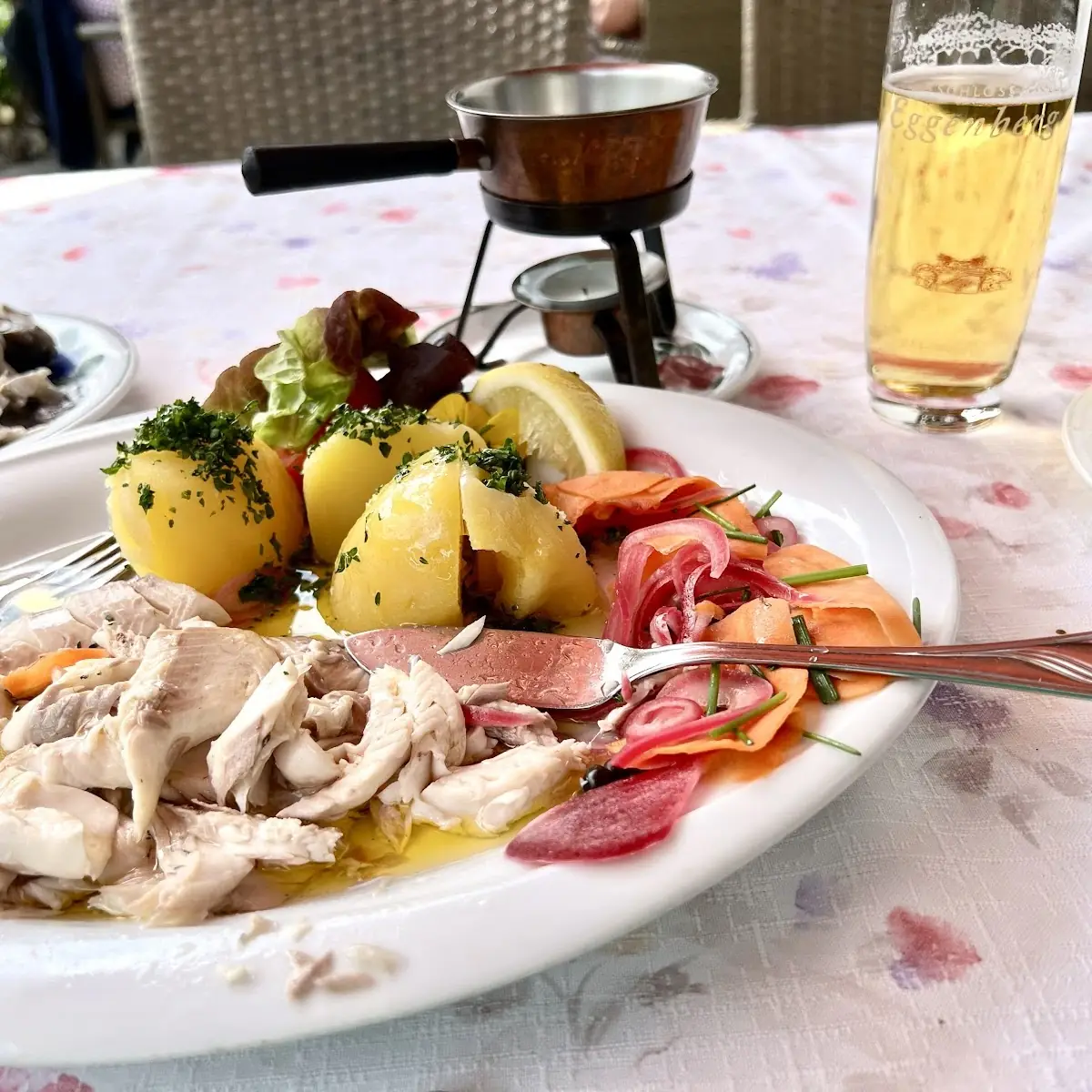 Forelle Blau Mit Flüssiger Butter