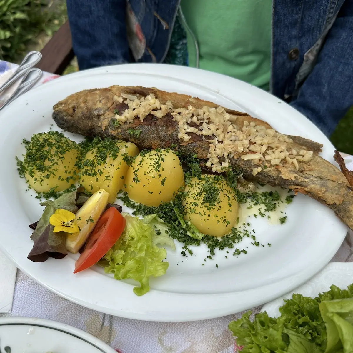 Forelle Müllerin Mit Kartoffeln