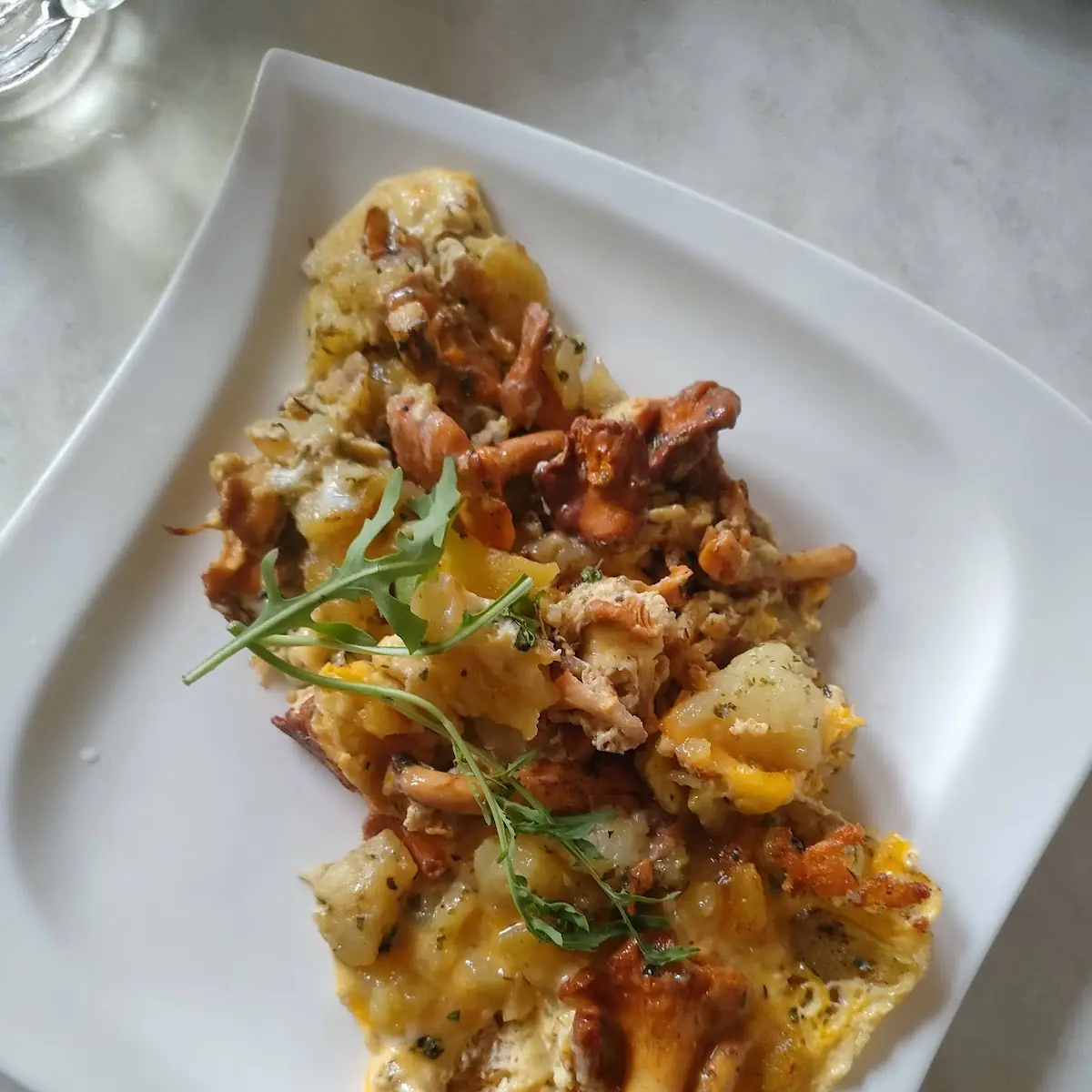 Eierschwammerl Mit Ei Und Kartoffeln
