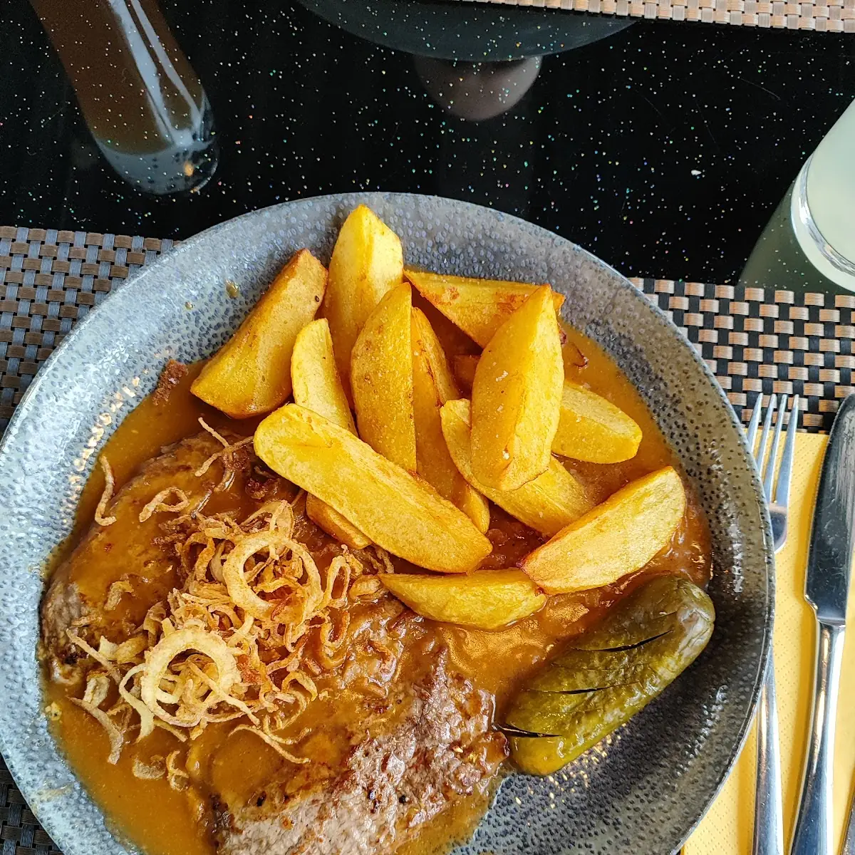 Wiener Zwiebelrostbraten