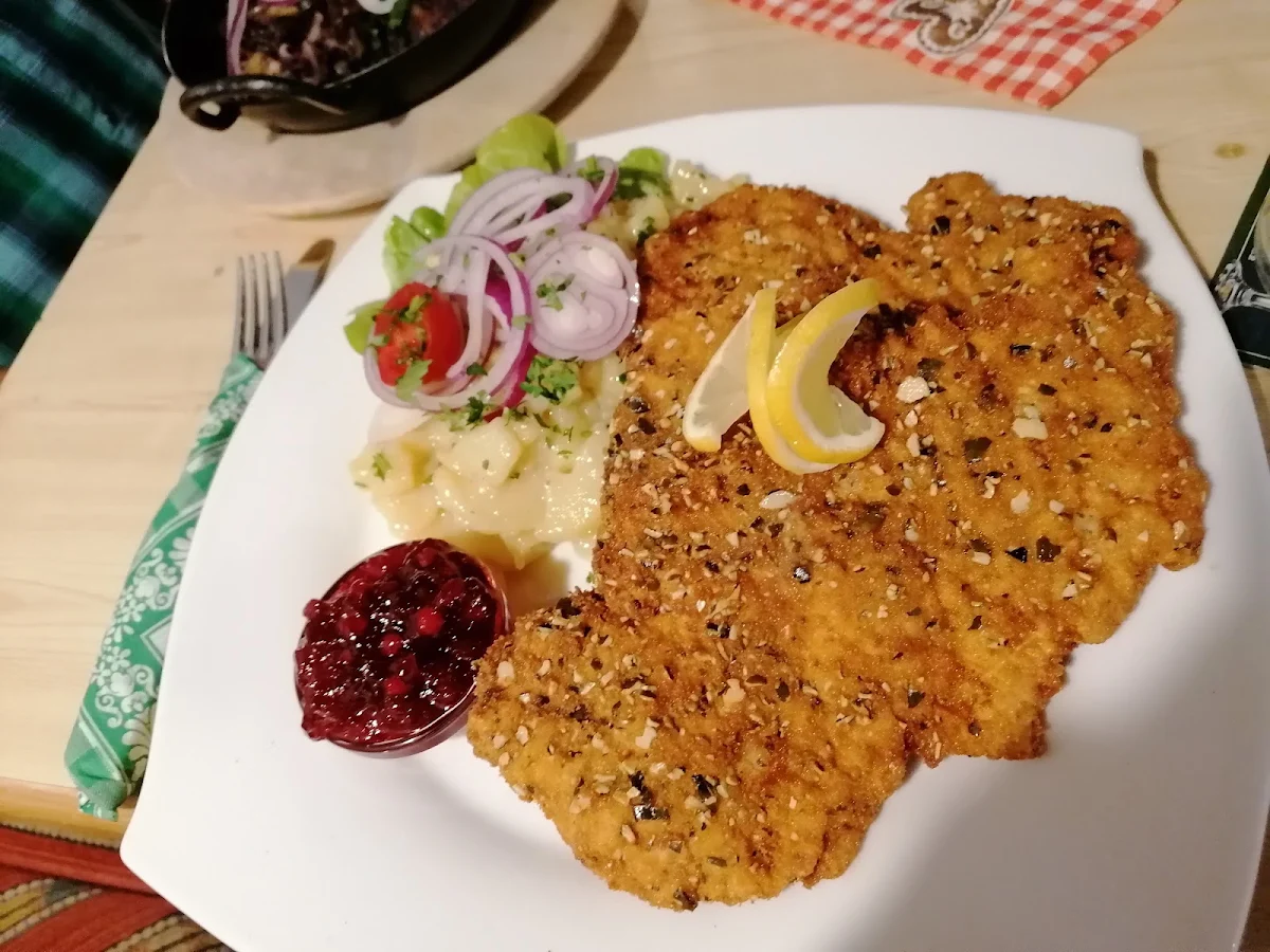 Kürbiskernschnitzel Mit Kartoffelsalat