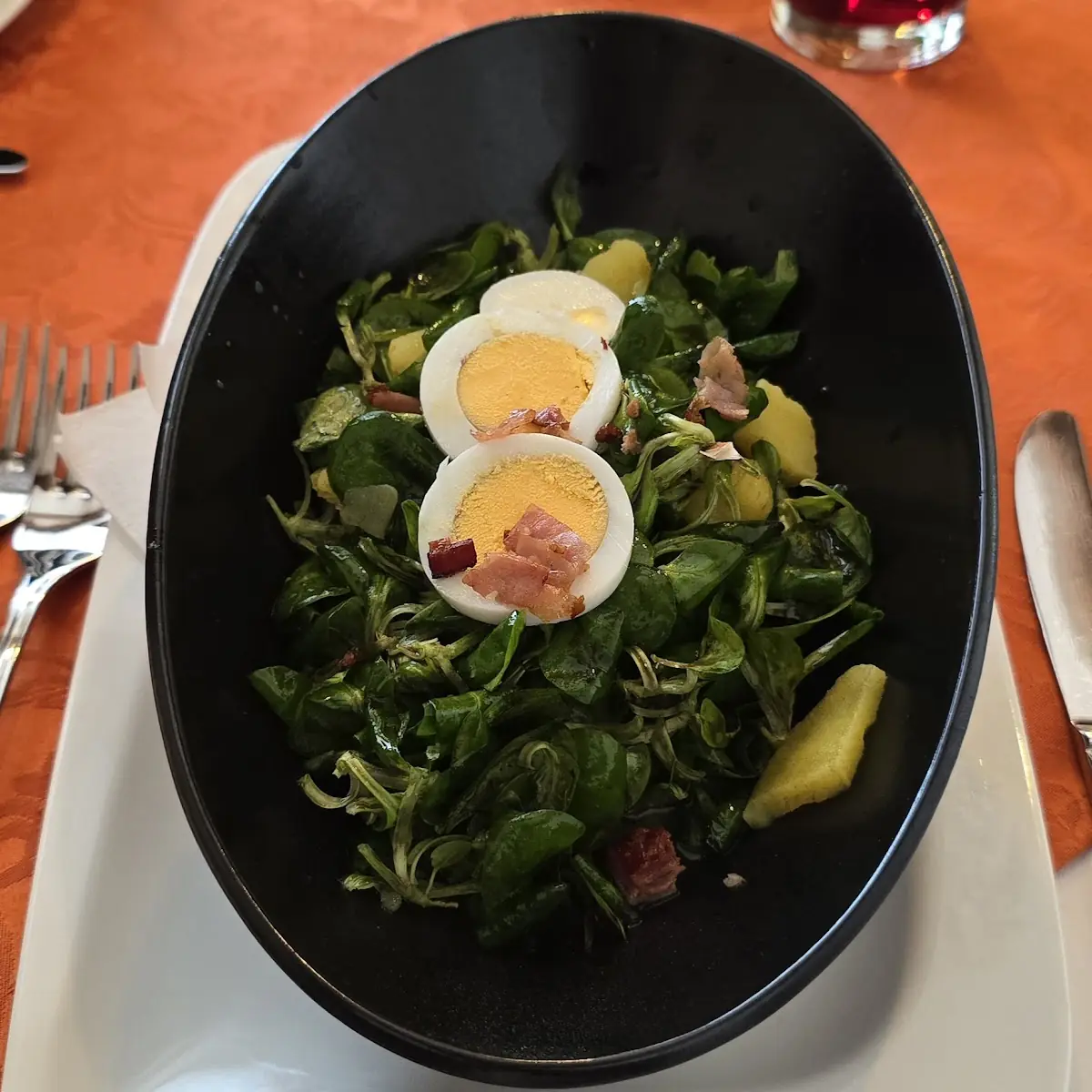 Vogerlsalat Mit Speck Kartoffeln Und Ei