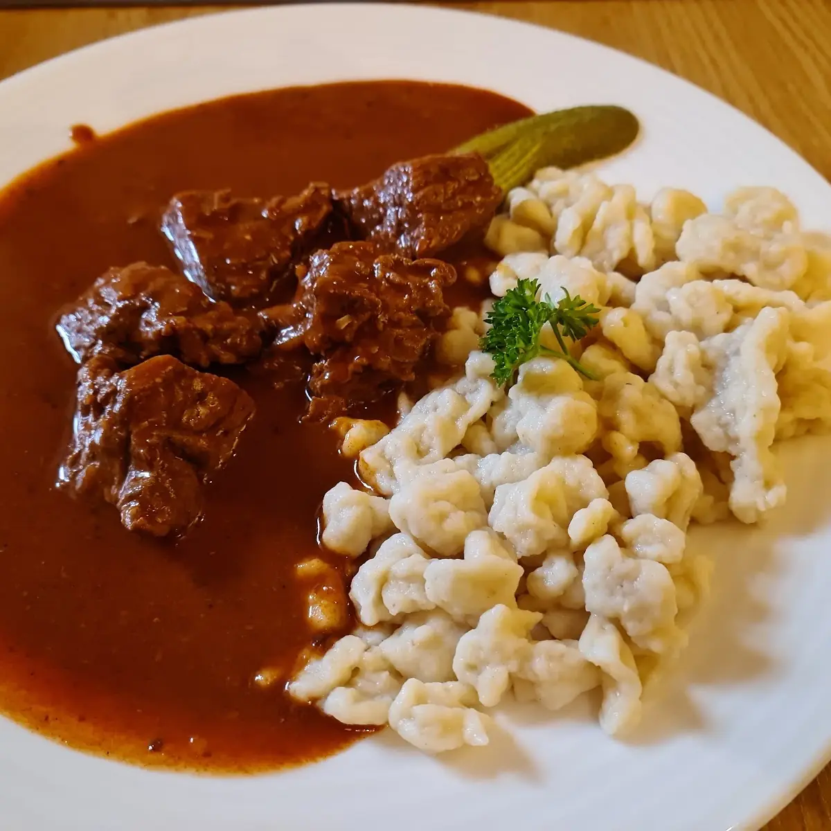 Rindsgulasch, Gasthof - Restaurant Löcker