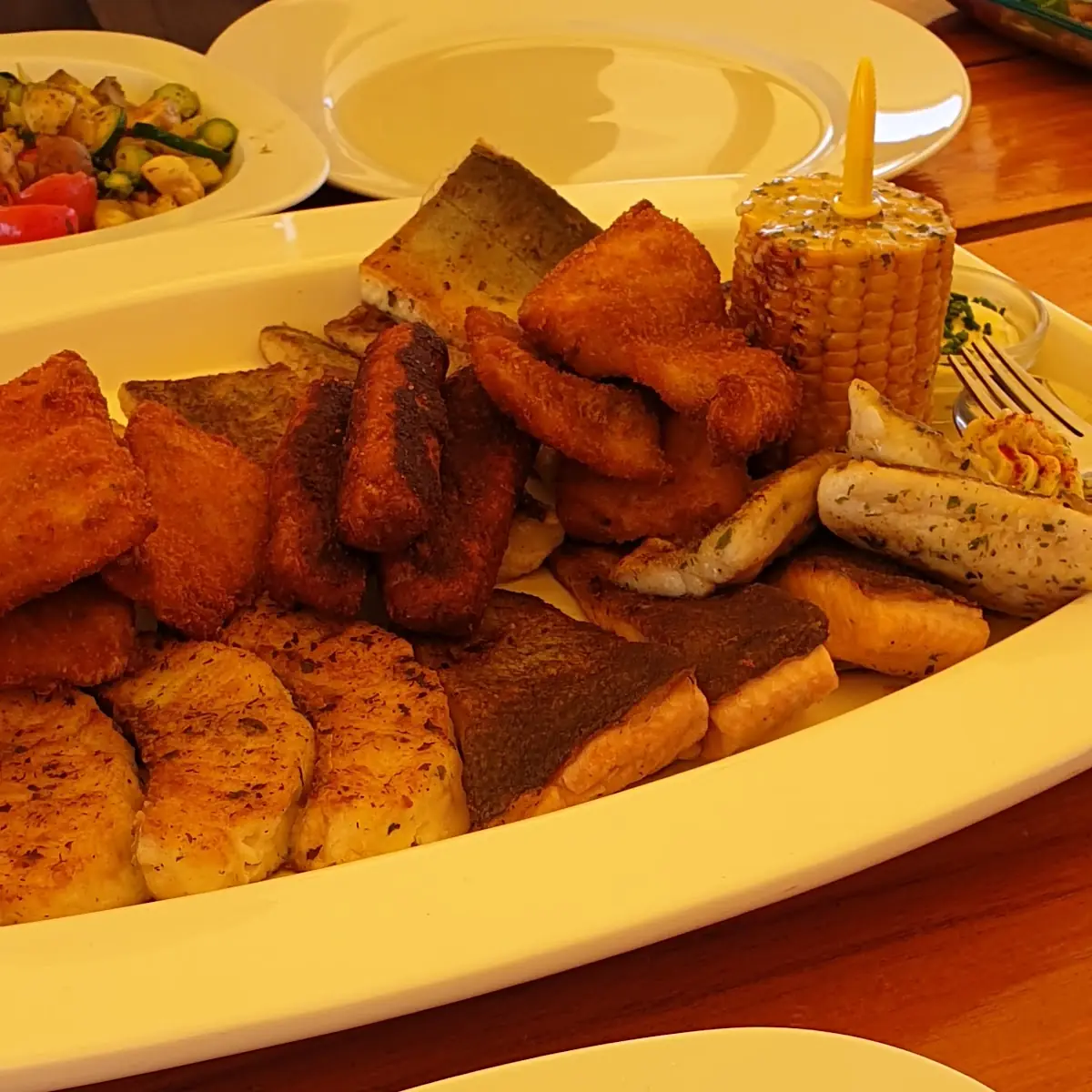 Fischplatte Für 3 Mit Beilagen
