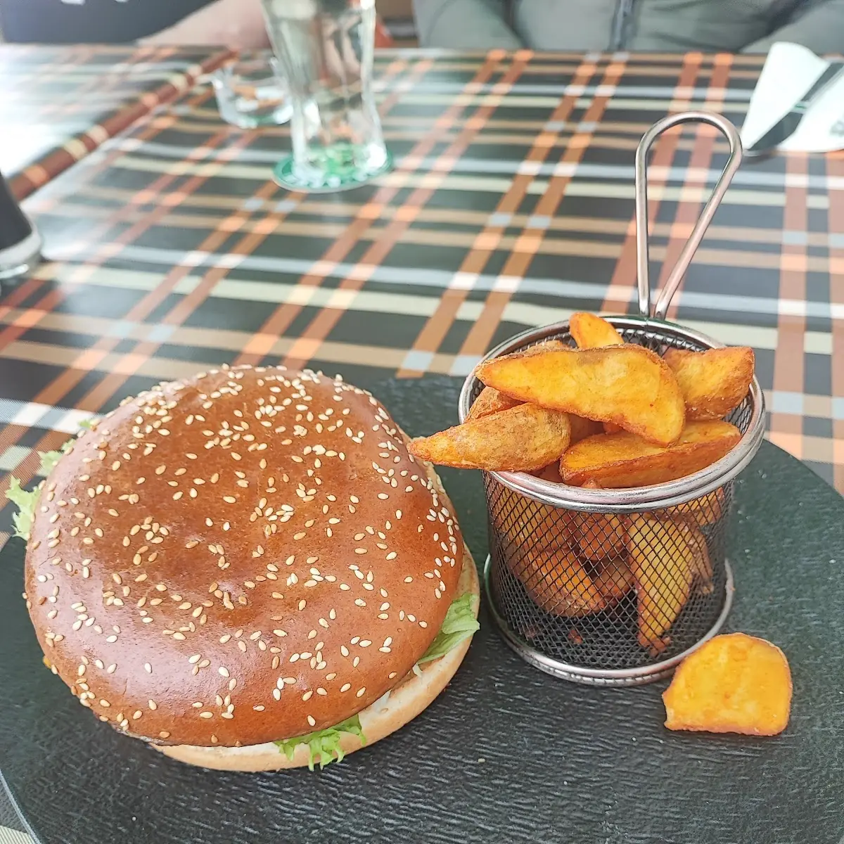 Bacon Chili Cheese Burger
