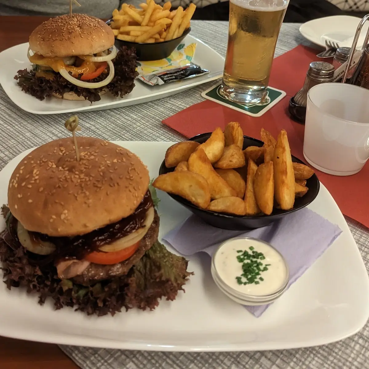 Smokey Burger
