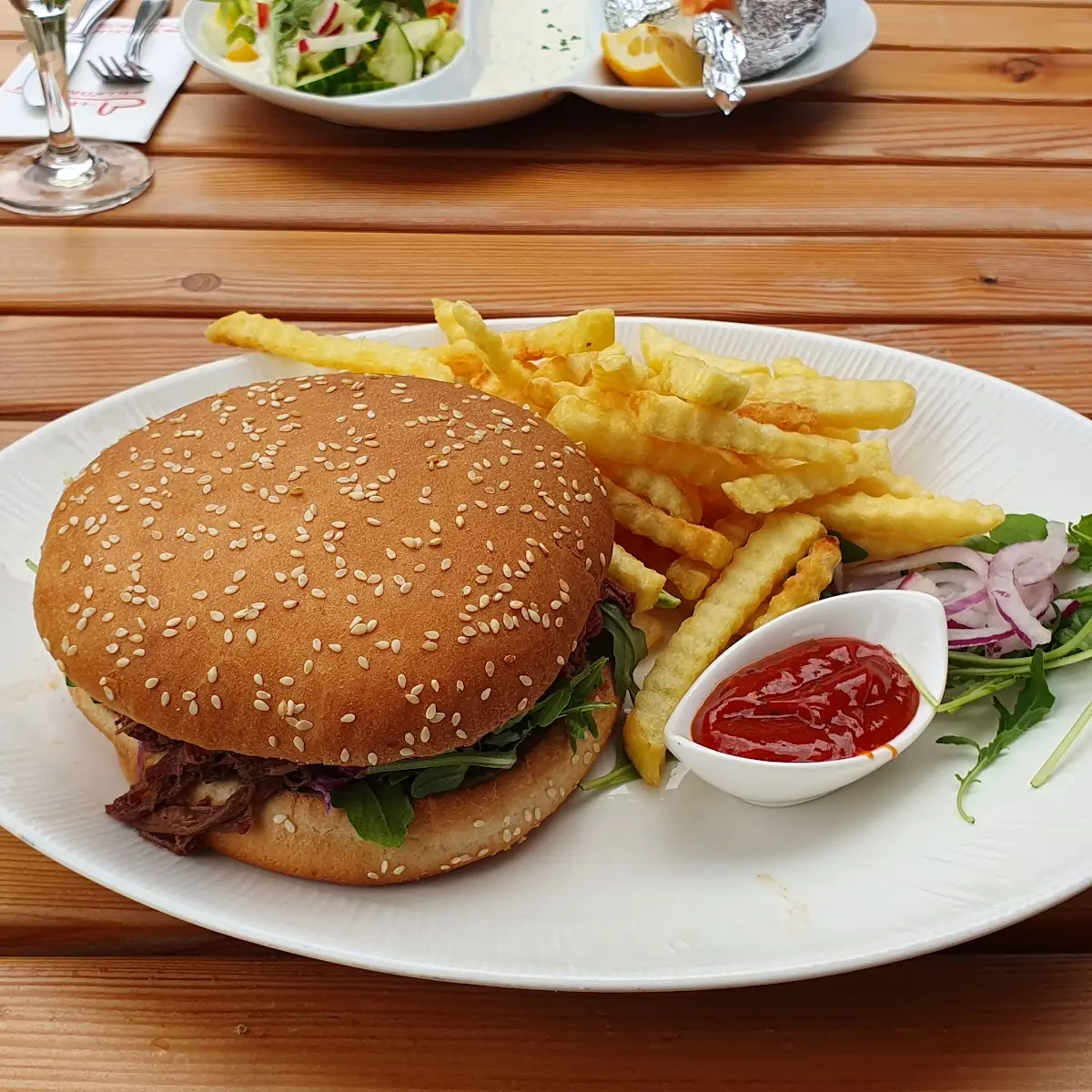 Pulled Beef Burger