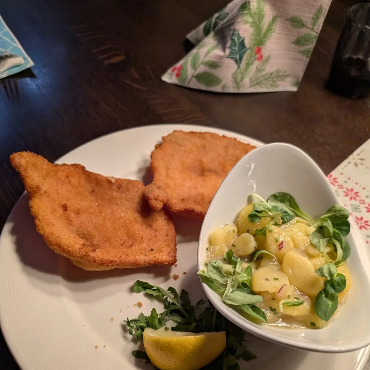 Wiener Schnitzel Mit Pommes