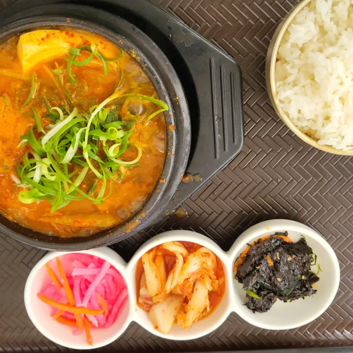 Tofu Deopbap Tagessuppe