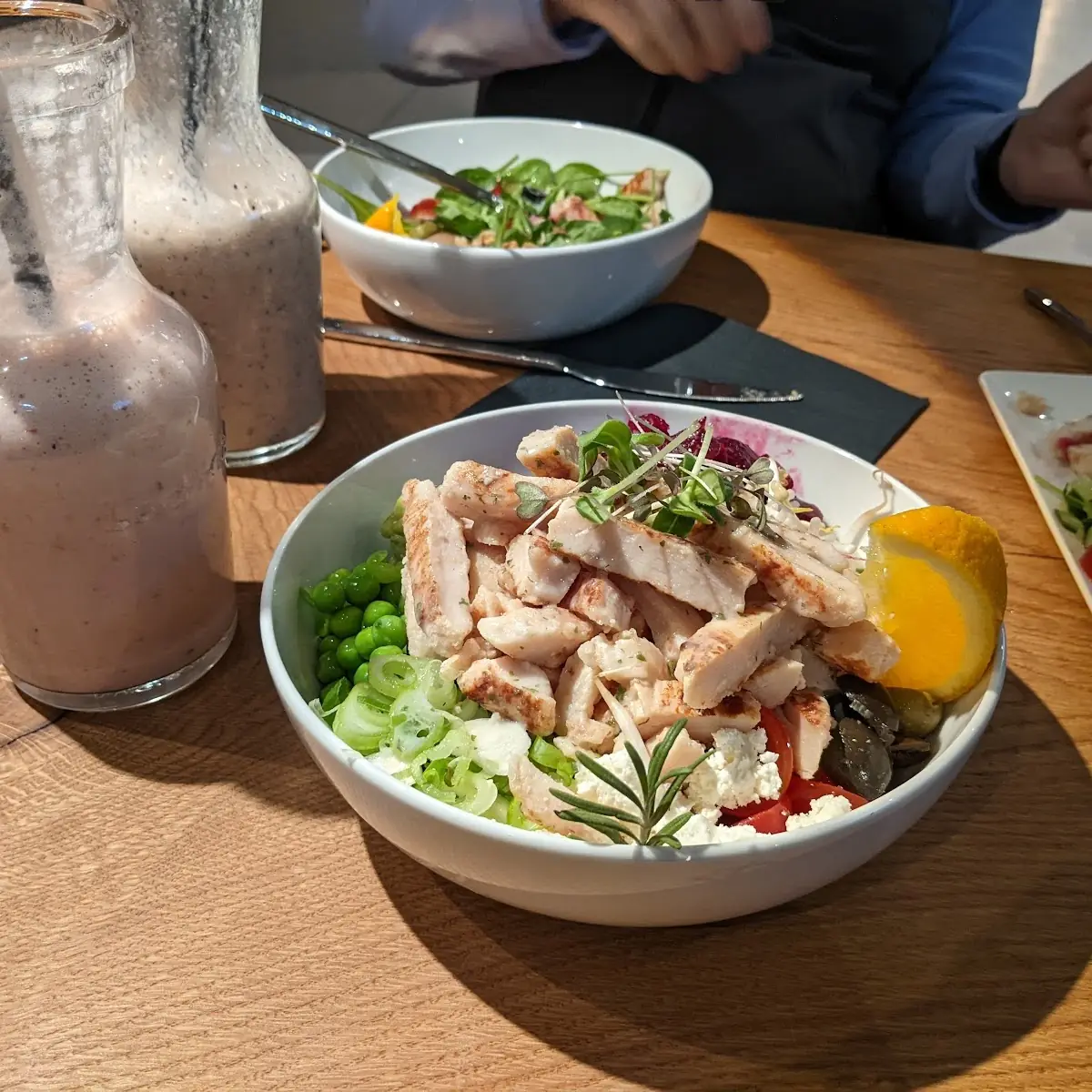 Custom Bowl and Milkshakes