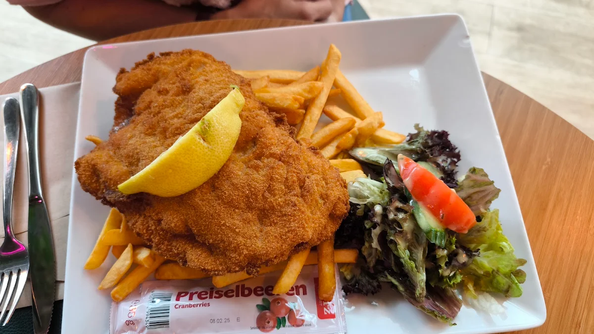 Hawaii Cordon Bleu Mit Pommes