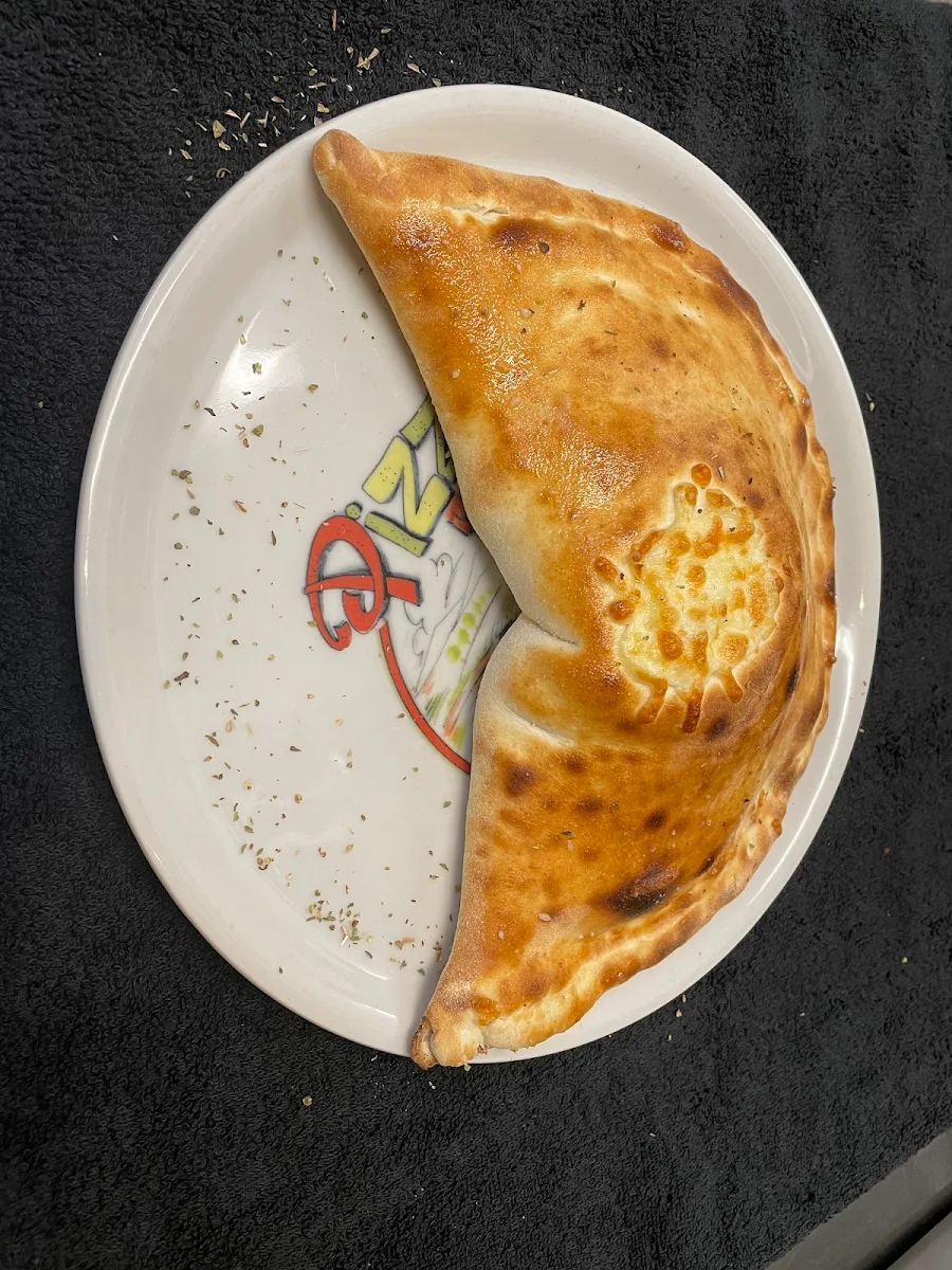 Pizza Calzone Zugeklappt