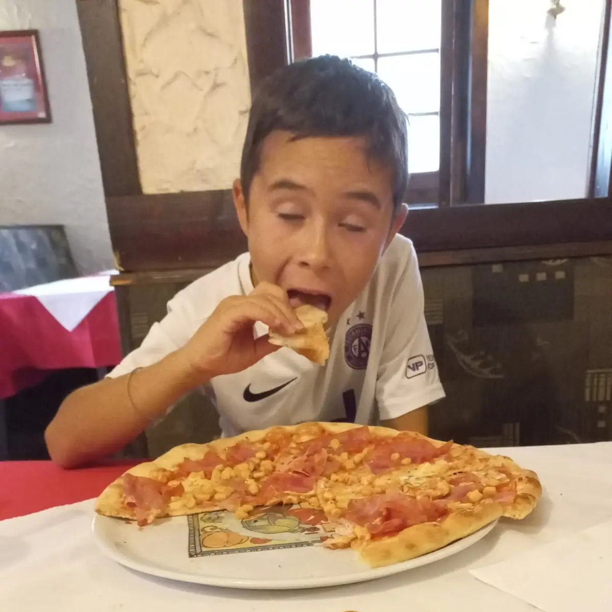 Pizza Magarita Und Provenziale