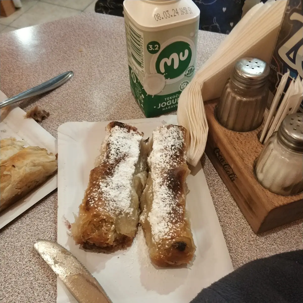 Burek Mit Apfel