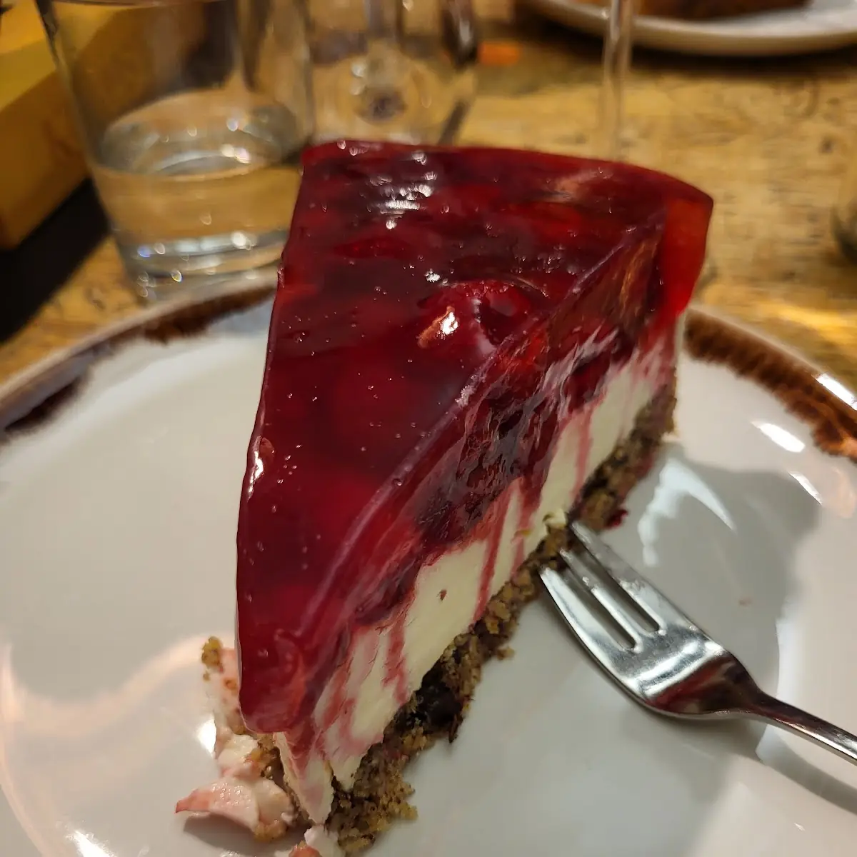 Himbeer-mascarpone-torte
