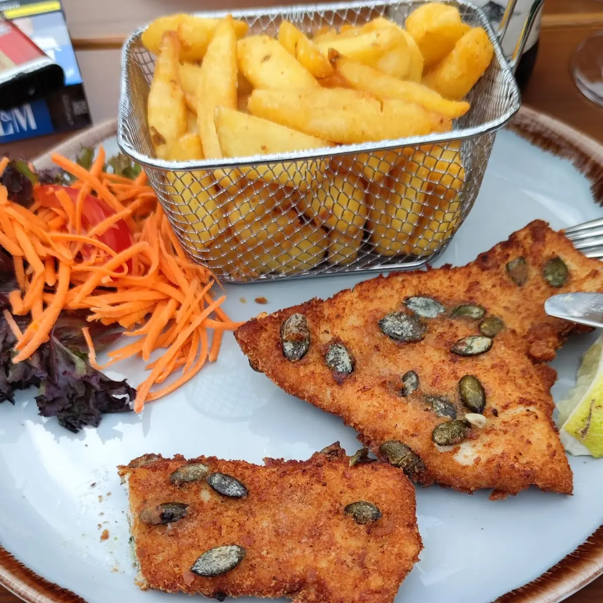 Steirer Schnitzel Von Der Pute In Kürbiskernpanade