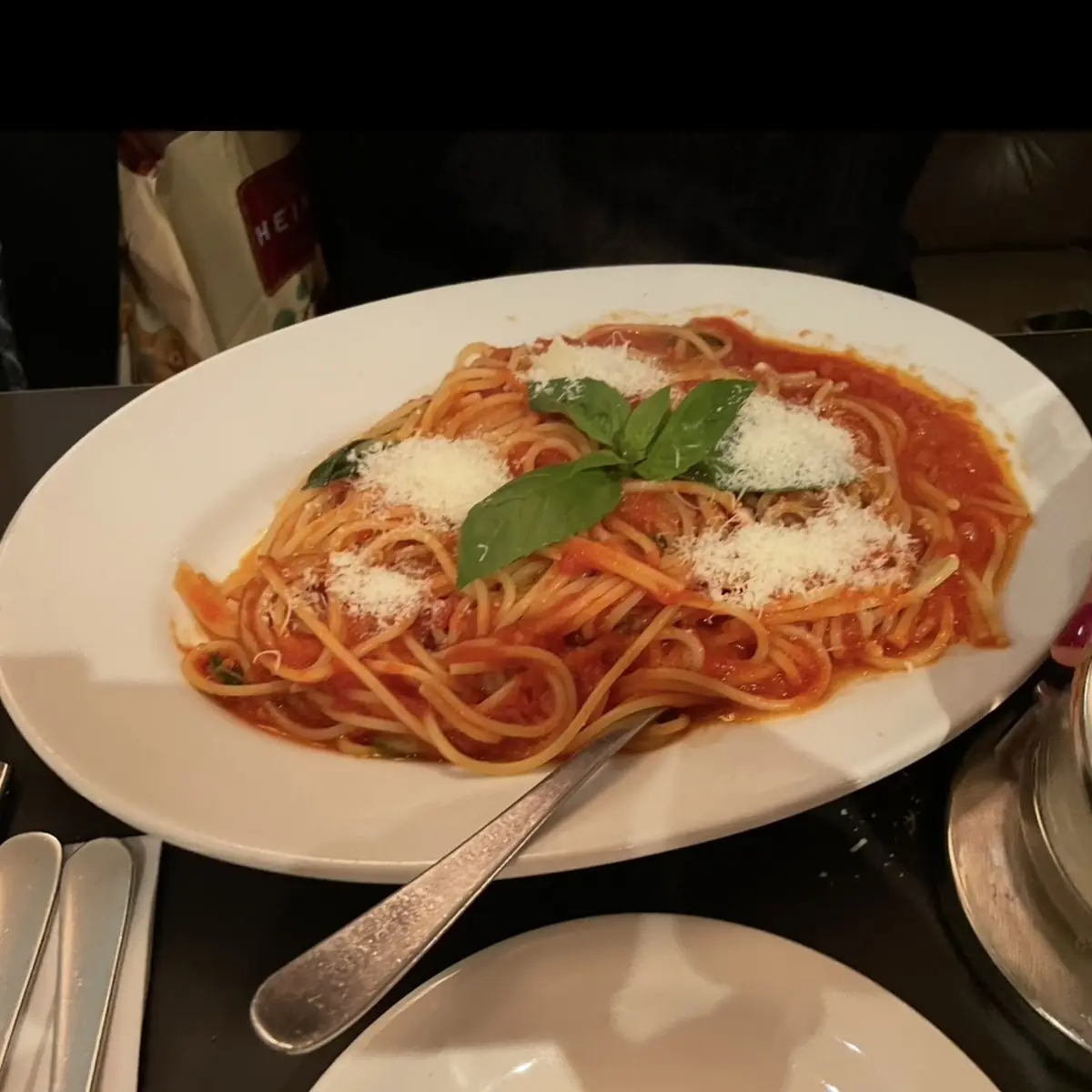 Spaghetti Pomodoro Basilica