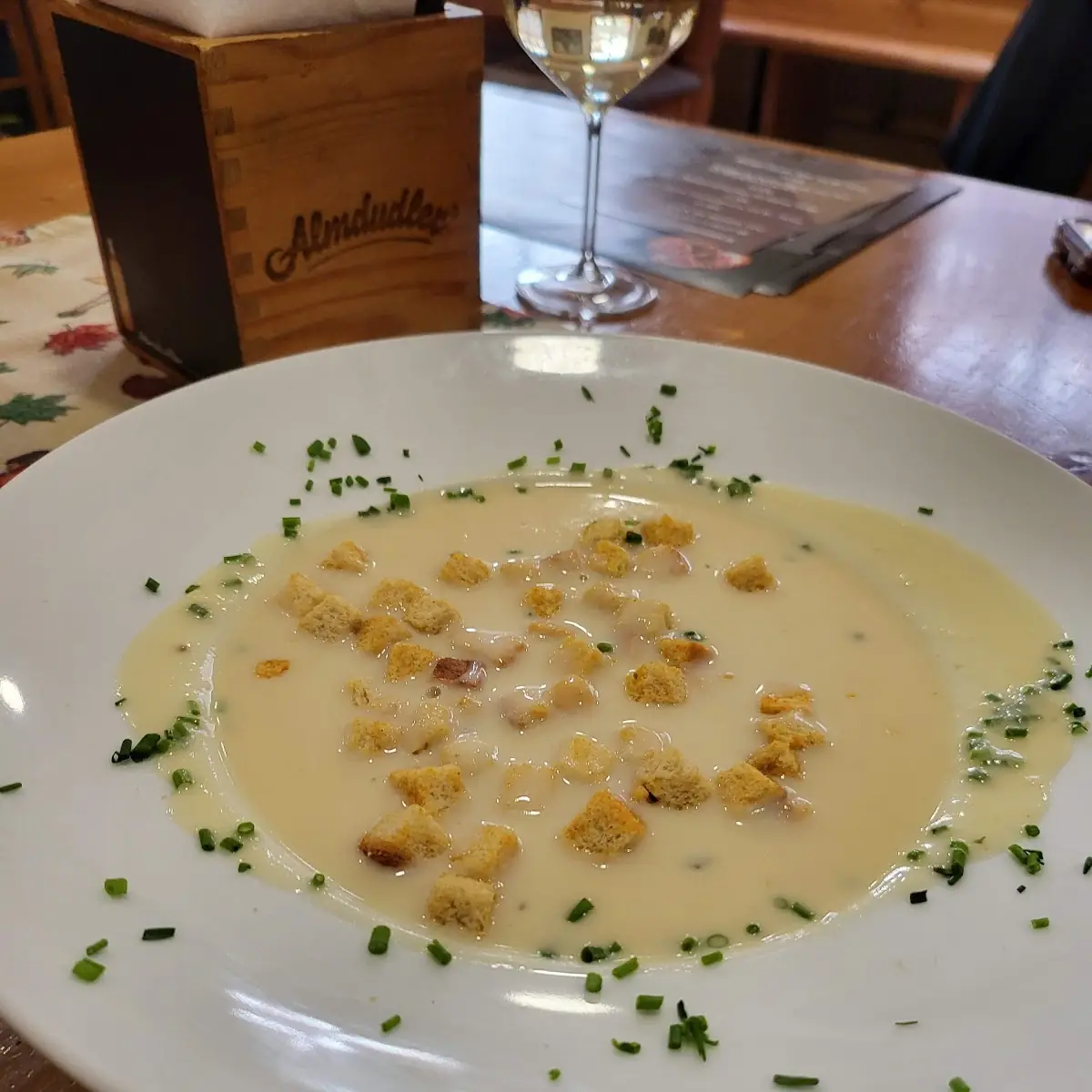 Knoblauchcremsuppe
