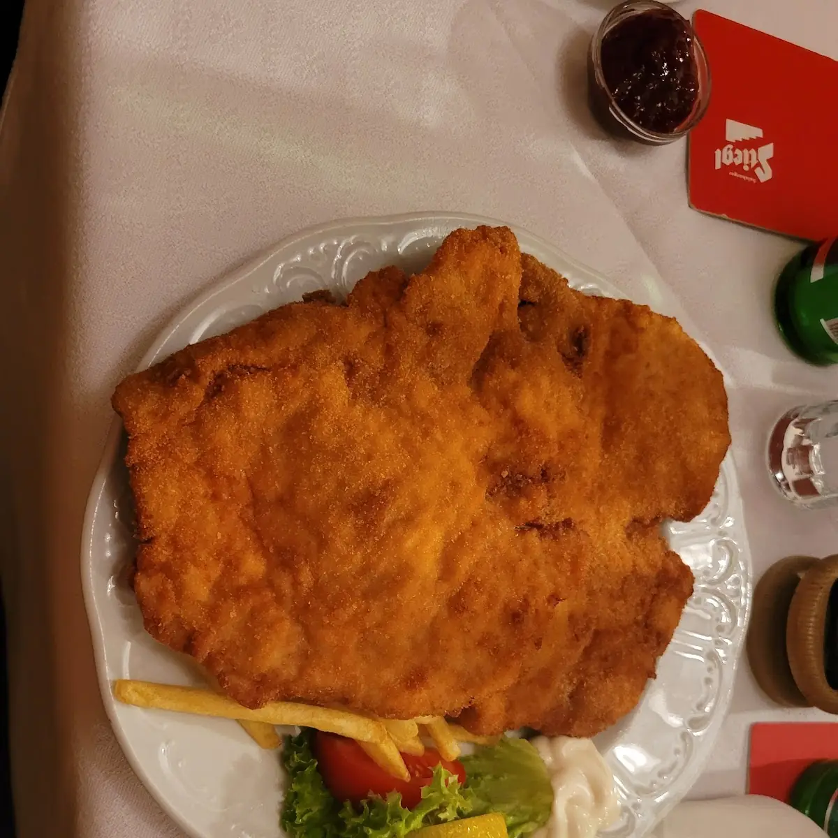 Bauern Cordon Bleu Mit Pommes