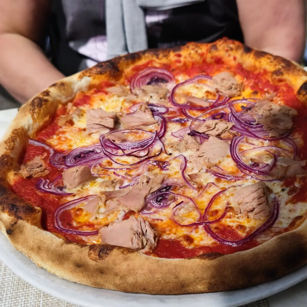 Pizza Thunfisch Mit Zwiebeln