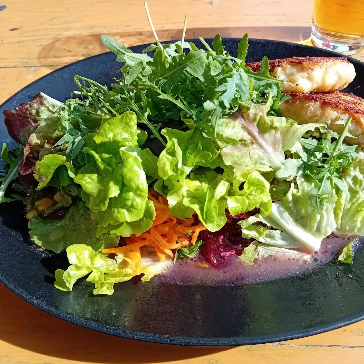 Pressknödel Auf Salat