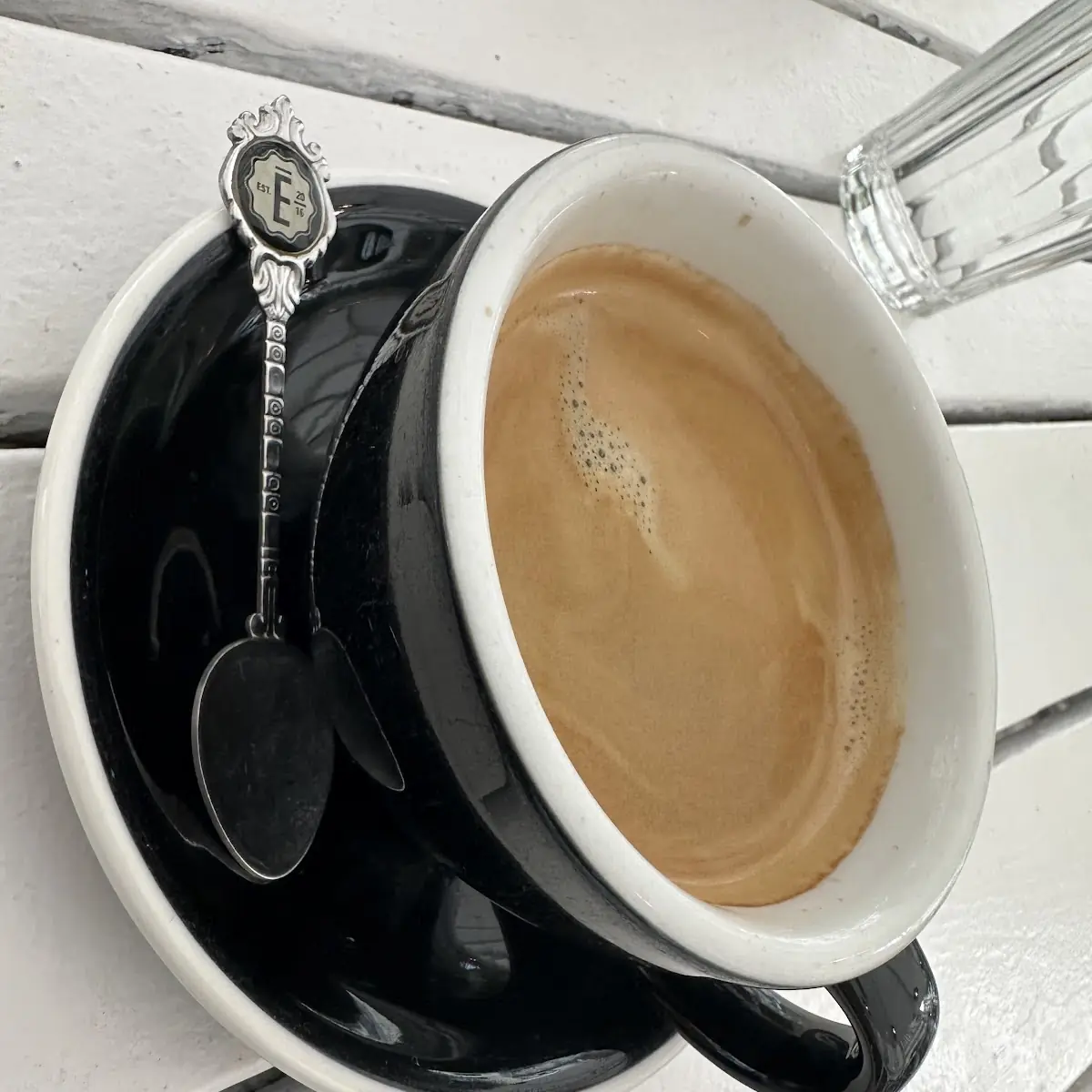 Verlängerter Schwarz